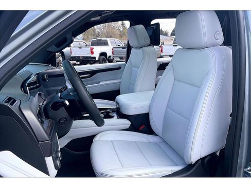 Used 2025 Chevrolet Tahoe Premier image 26