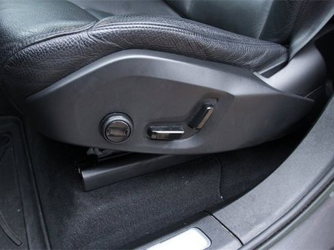 Used 2023 Volvo XC90 B6 Plus image 15