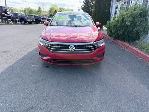 Used 2020 Volkswagen Jetta SE w/ SE Cold Weather Package image 6