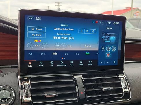 Used 2024 Lincoln Navigator L Reserve image 27