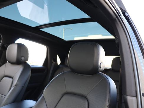 Used 2019 Porsche Cayenne S image 62