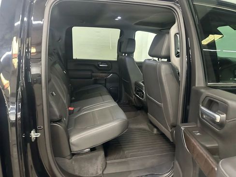 Used 2021 GMC Sierra 3500 Denali w/ Denali Ultimate Package image 23