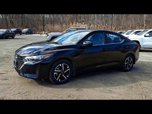 Used 2025 Nissan Sentra SV w/ Trunk Package image 4