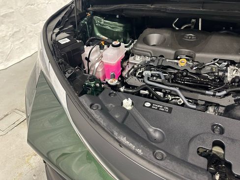 Used 2025 Toyota Sienna LE image 70