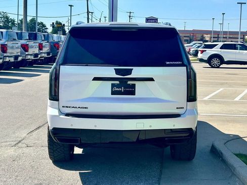 Used 2025 Cadillac Escalade Sport Platinum AWD/4WD image 5