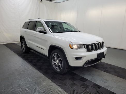 Used 2020 Jeep Grand Cherokee Limited AWD/4WD image 13