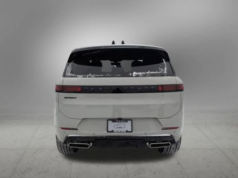 New 2026 Land Rover Range Rover Sport Dynamic SE image 5