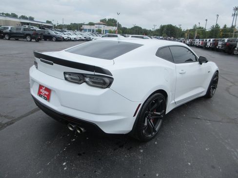 Certified 2020 Chevrolet Camaro SS RWD image 6