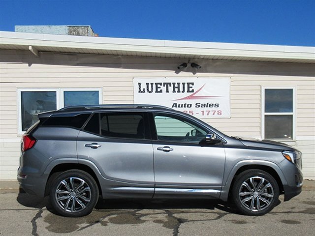 Used 2018 GMC Terrain Denali w/ Driver Alert Package II AWD/4WD image 3