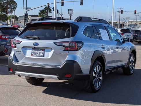 Certified 2025 Subaru Outback Limited image 4