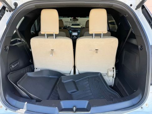 Used 2016 Ford Explorer Limited w/ Equipment Group 301A AWD/4WD image 17