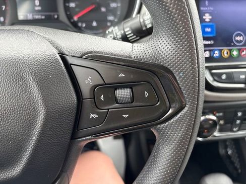 Used 2021 Chevrolet TrailBlazer LT w/ Convenience Package image 19