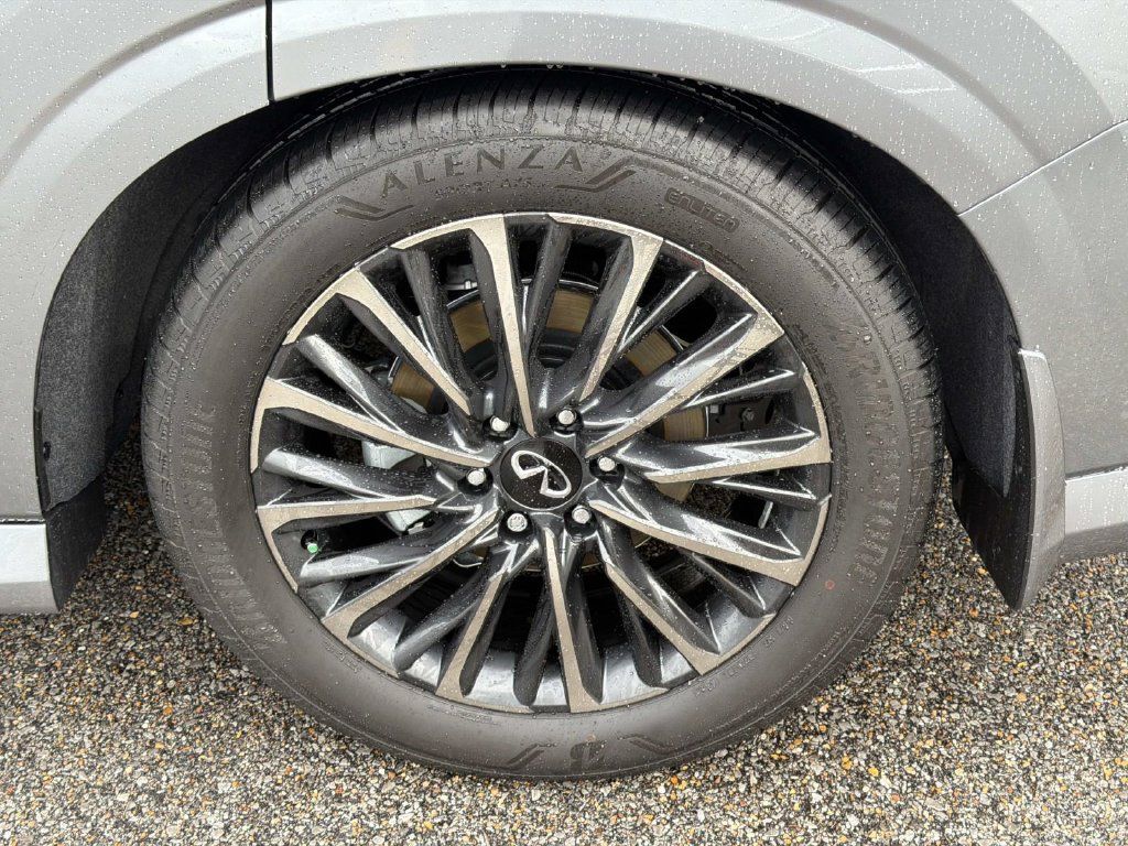 Used 2026 INFINITI QX80 Autograph w/ Premium Cargo Package AWD/4WD image 4