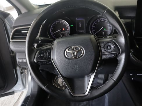 Used 2021 Toyota Camry SE w/ Convenience Package image 13