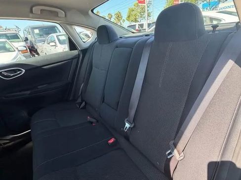 Used 2014 Nissan Sentra S FWD image 9