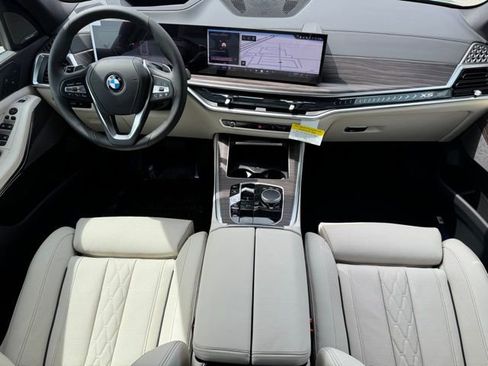 New 2026 BMW X5 xDrive40i AWD/4WD image 18