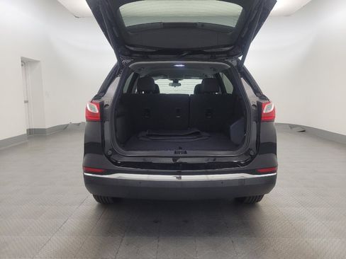 Used 2021 Chevrolet Equinox LT w/ Driver Convenience Package image 29