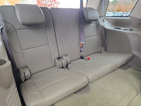 Used 2017 Chevrolet Tahoe LT w/ LT Signature Package image 12