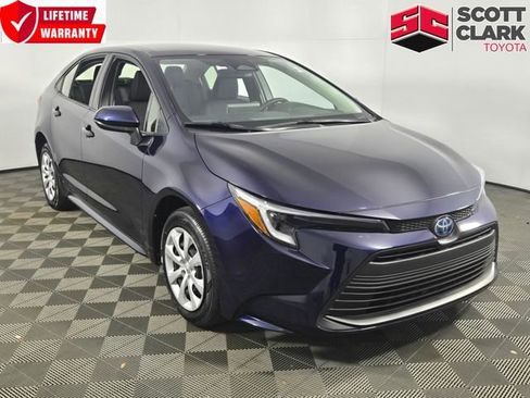 Used 2024 Toyota Corolla LE image 1