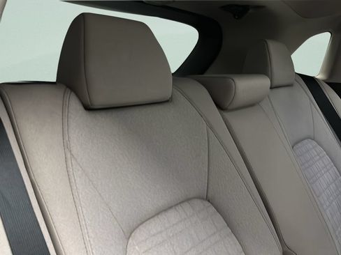 Certified 2023 Honda HR-V LX image 16