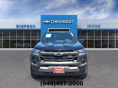 Used 2024 Chevrolet Colorado Trail Boss w/ Advanced Trailering Package AWD/4WD image 3