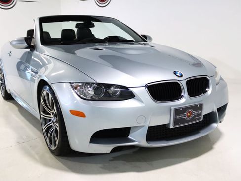 Used 2011 BMW M3 Convertible RWD image 26