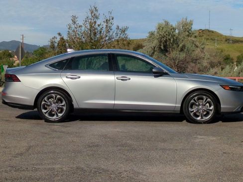 Used 2024 Honda Accord EX image 4