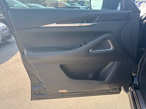 Used 2022 INFINITI QX60 Sensory w/ Vision Package AWD/4WD image 11