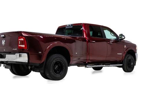 Used 2020 RAM 3500 Laramie w/ Max Tow Package AWD/4WD image 3