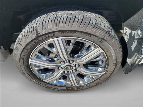 Used 2023 Toyota Sequoia Capstone image 12