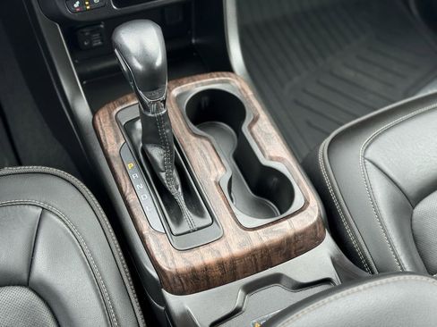 Used 2022 GMC Canyon Denali w/ Denali Black Edition Package image 14