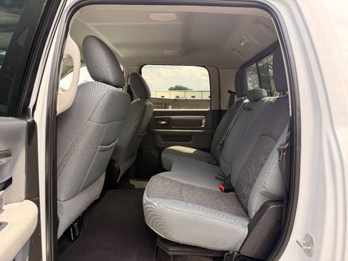 Used 2017 RAM 2500 Big Horn w/ Sport Appearance Group AWD/4WD image 17
