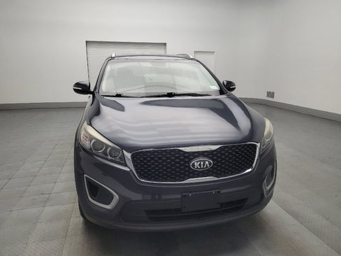 Used 2017 Kia Sorento LX image 14