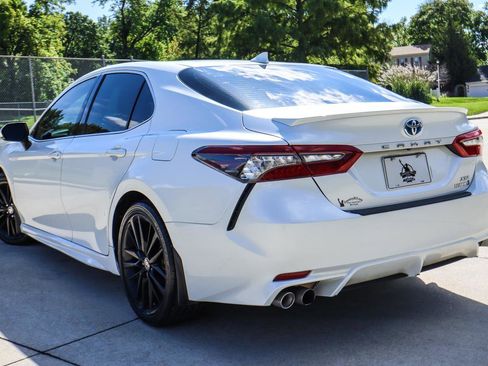 Used 2022 Toyota Camry XSE w/ Cold Weather Package image 18