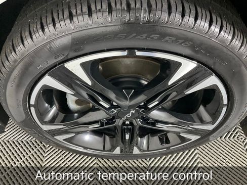 Used 2023 Kia K5 GT-Line w/ GT-Line Premium Package image 9