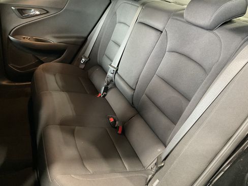 Used 2024 Chevrolet Malibu LT FWD image 34
