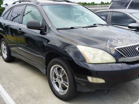 Used 2004 Lexus RX 330 w/ Premium Plus Pkg FWD image 3