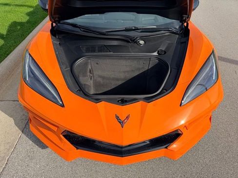 Used 2024 Chevrolet Corvette Stingray Premium Conv w/ Z51 Performance Package RWD image 10