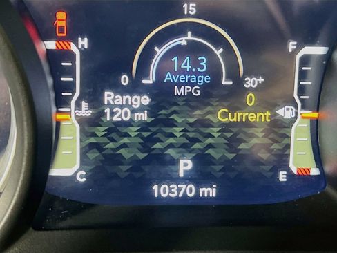 Used 2025 Jeep Gladiator Mojave w/ Convenience Group AWD/4WD image 11