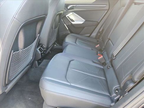 Used 2024 Audi Q3 2.0T Premium Plus image 19