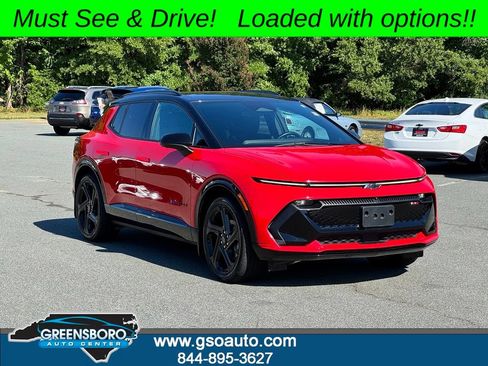 Used 2024 Chevrolet Equinox EV RS FWD image 2