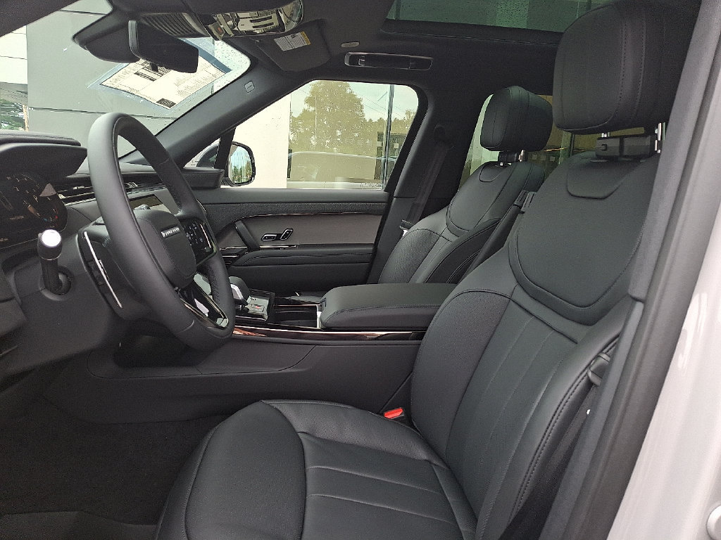 New 2026 Land Rover Range Rover Sport Dynamic SE AWD/4WD image 8