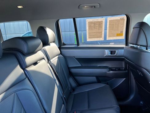 Used 2025 Hyundai Santa Fe SEL image 38