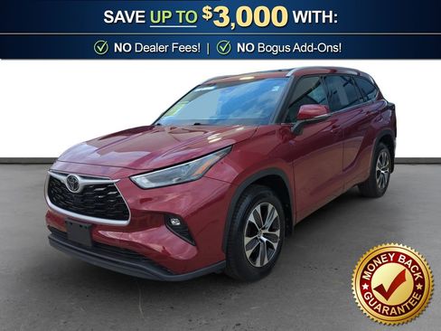 Used 2022 Toyota Highlander XLE image 1