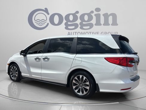 Certified 2022 Honda Odyssey EX-L image 3