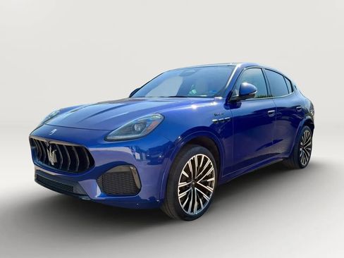 Used 2023 Maserati Grecale Modena AWD/4WD image 3