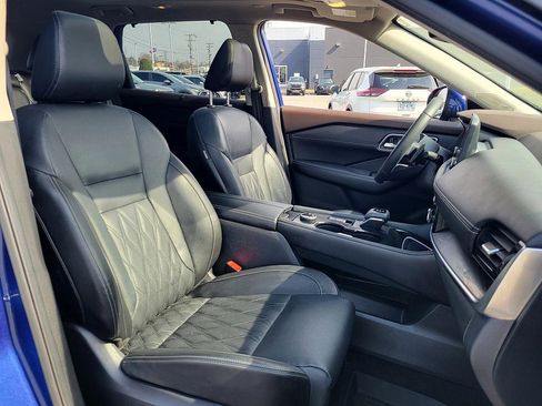 Certified 2023 Nissan Rogue Platinum w/ Platinum Premium Package image 18