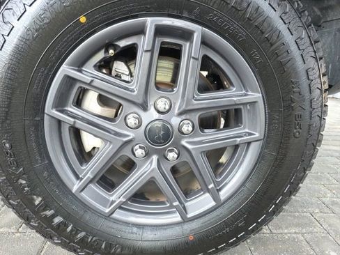 Used 2024 Jeep Wrangler Sport S image 7