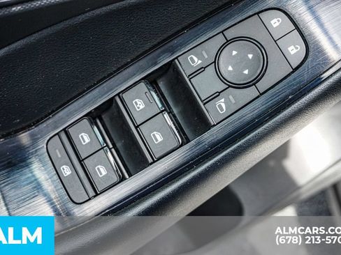 Used 2024 Nissan Rogue S FWD image 46