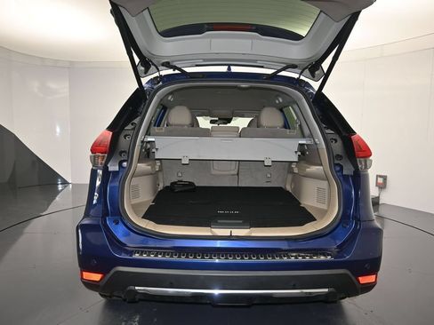 Used 2019 Nissan Rogue SV w/ Premium Package FWD image 24